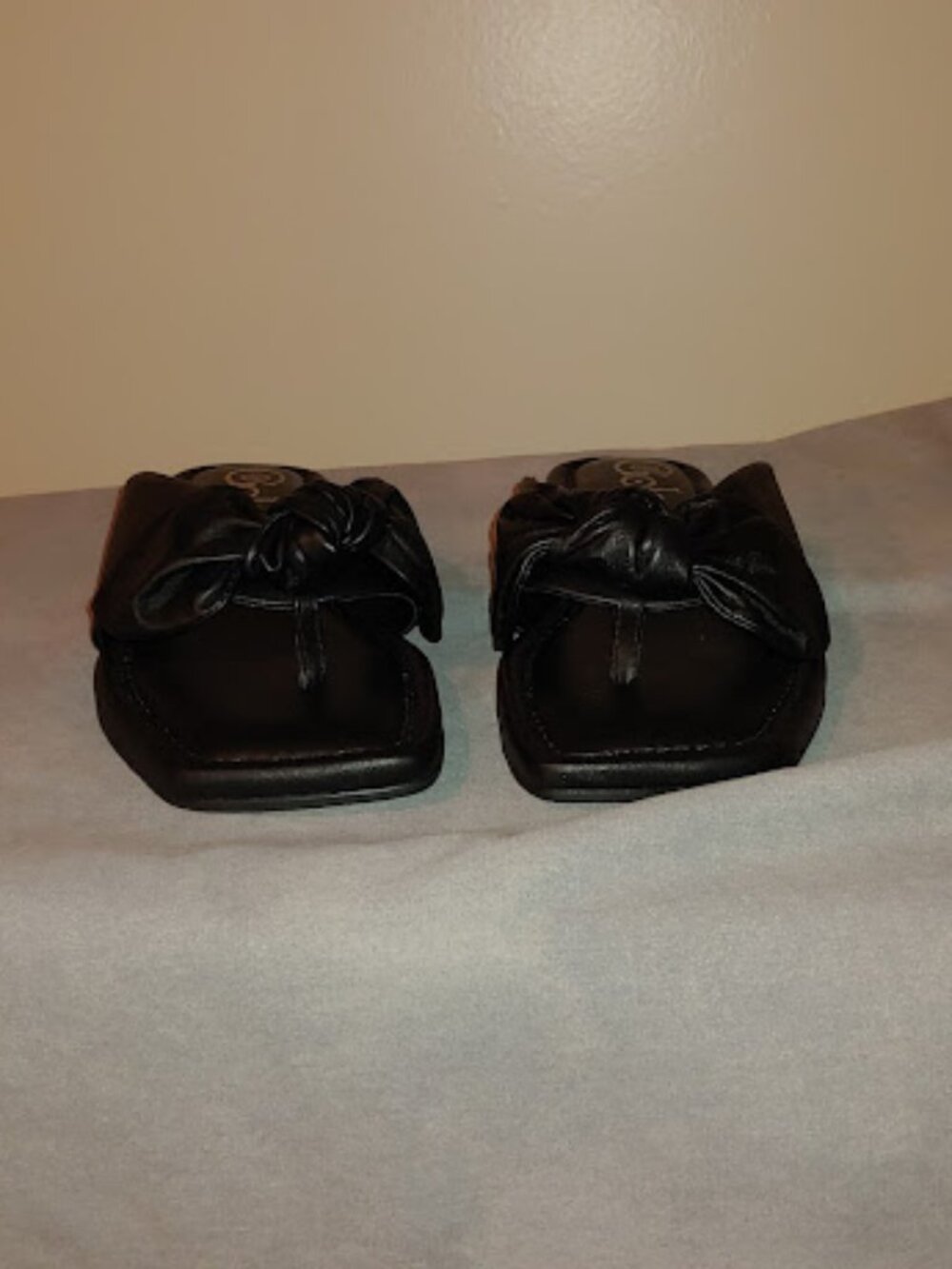 GOLO BOWTHONG FLIP FLOP IN BLACK - Picture 3 of 9